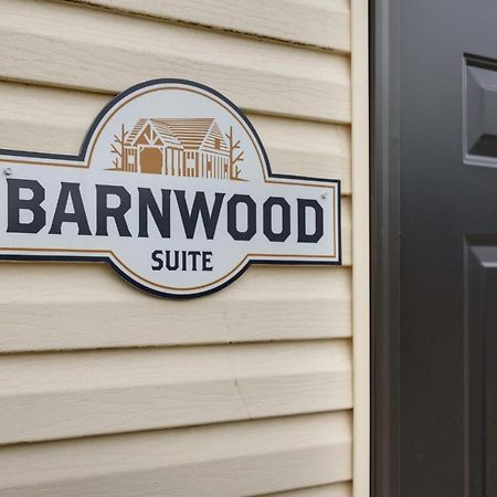 Barnwood Suite - Main Street Lodge In Берлин Экстерьер фото